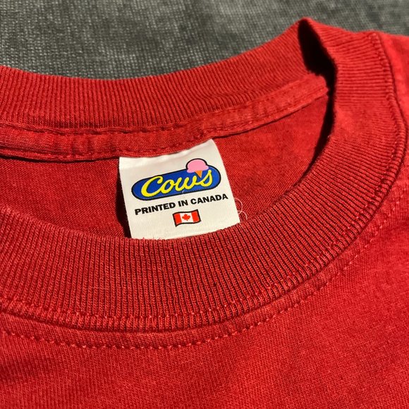 COWS PEI Summer Red T (M) - Picture 2 of 5